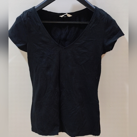 H&M black tshirt - Picture 3 of 4